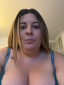 JasmineGlow7 online show from February 25, 7:36 pm