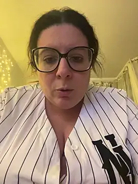 JasmineGlow7 online show from March 29, 10:22 pm