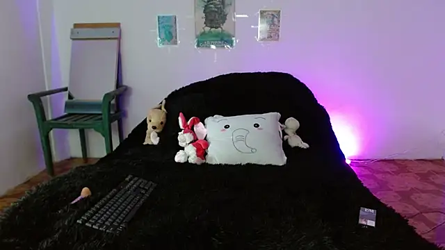 miadavisXXX online show from March 17, 7:39 pm