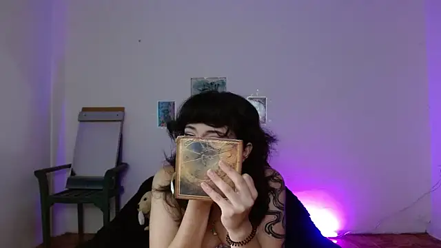 miadavisXXX online show from March 18, 7:48 pm