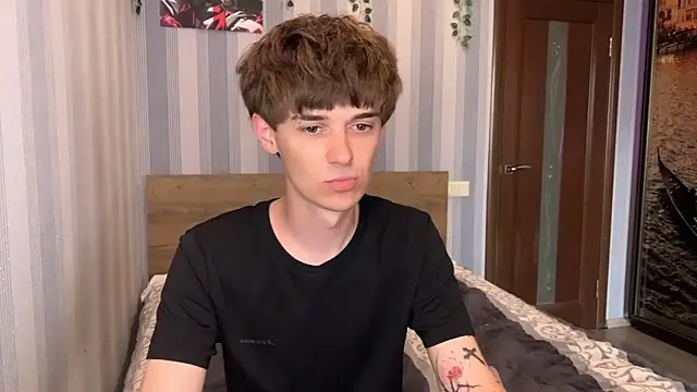 Sweet Dude online show from May 18, 2:44 pm