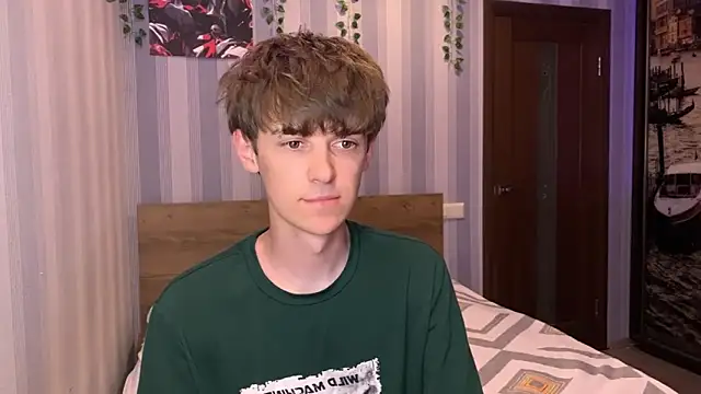 Sweet Dude online show from May 11, 6:38 pm