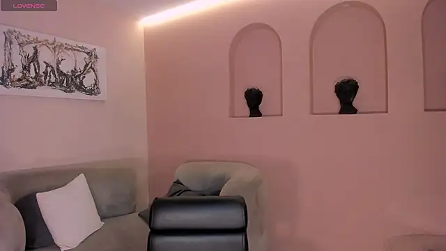 LucieMartin online show from April 9, 7:53 pm