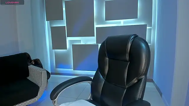 ScarlettRose X online show from March 5, 7:43 pm