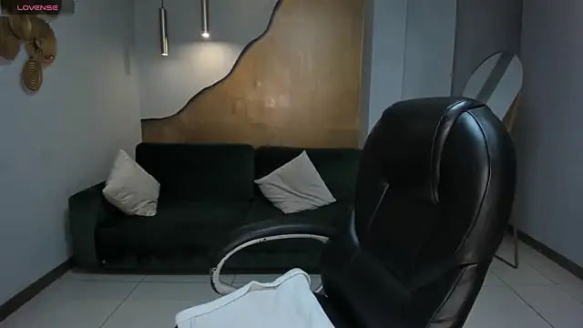 ScarlettRose X online show from March 10, 7:07 pm