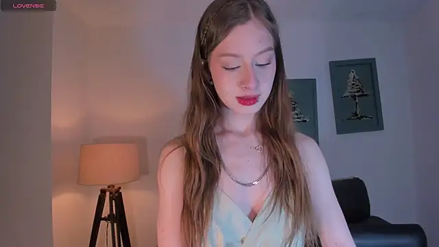 Snapshot of IsabellaMorettiX chatting on May 29, 3:56 am IsabellaMorettiX online show from May 29, 3:56 am