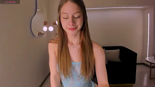 IsabellaMorettiX online show from July 3, 3:46 am