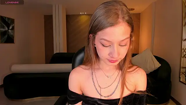 IsabellaMorettiX online show from March 19, 4:01 am