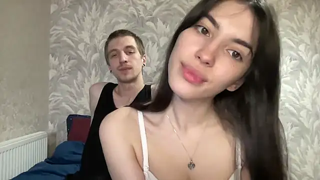 sweetiepipe online show from April 10, 3:52 pm