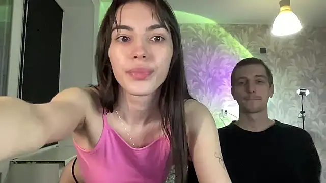 sweetiepipe online show from April 3, 12:00 pm