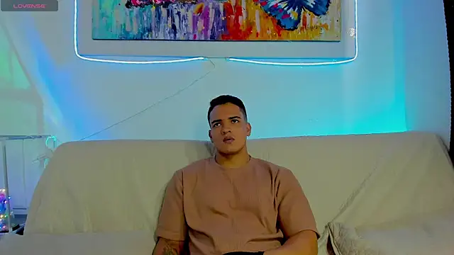 jhon nicolas online show from March 3, 7:43 pm