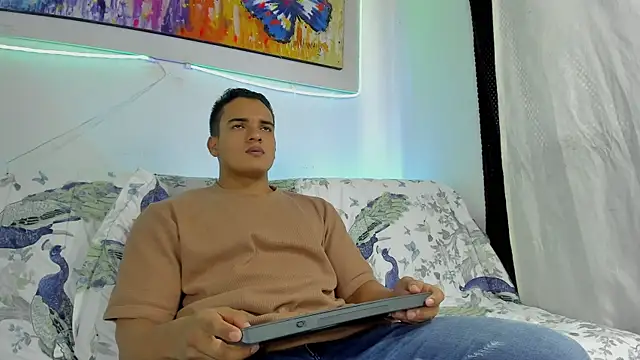 jhon nicolas online show from March 14, 7:31 pm