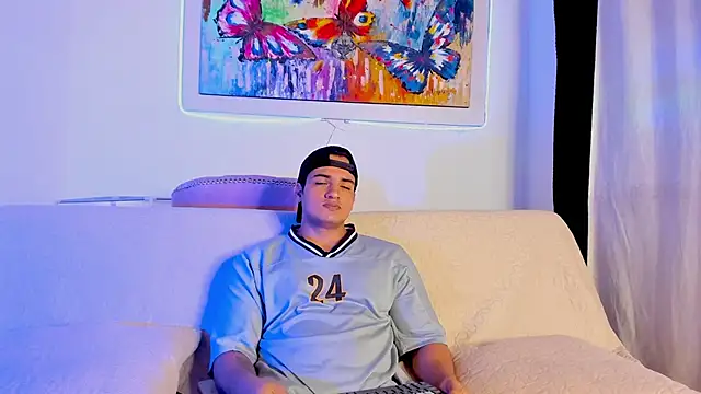 Snapshot of jhon_nicolas chatting on February 15, 3:40 am jhon nicolas online show from February 15, 3:40 am