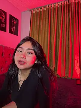 Snapshot of SavageBond_ chatting on March 21, 7:09 am SavageBond online show from March 21, 7:09 am