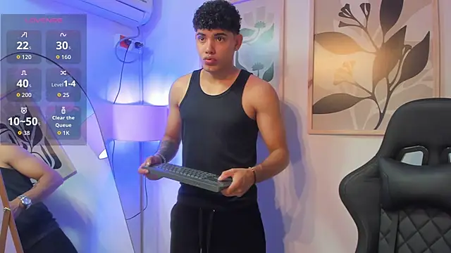 justin payn14 online show from March 28, 12:17 pm