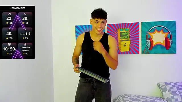 Snapshot of justin_payn14 chatting on February 14, 7:47 pm justin payn14 online show from February 14, 7:47 pm