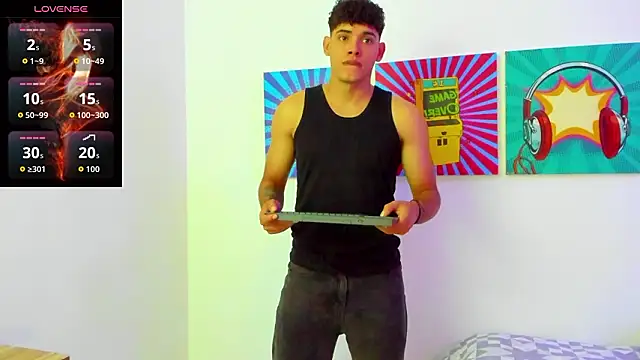 Snapshot of justin_payn14 chatting on February 7, 12:24 pm justin payn14 online show from February 7, 12:24 pm