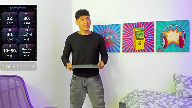 Snapshot of justin_payn14 chatting on February 11, 7:14 pm justin payn14 online show from February 11, 7:14 pm