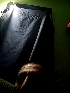 bigbooietx online show from February 18, 8:33 am