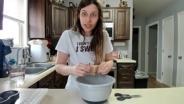 Madison-Swift online show from March 18, 8:21 pm