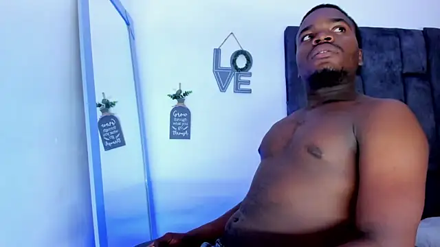 Snapshot of Ben_Castro_ chatting on February 26, 8:53 pm Ben Castro online show from February 26, 8:53 pm