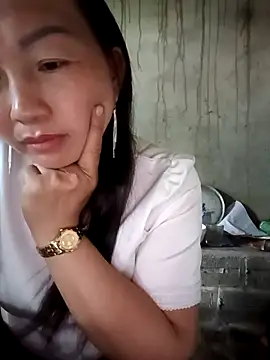 baby 112233 online show from April 11, 7:45 am