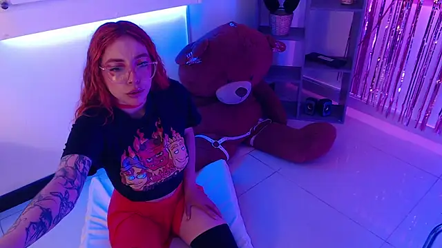 mere in redd online show from May 27, 12:01 pm