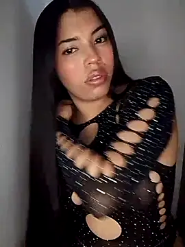 Scarlet Luxe online show from February 7, 12:29 am