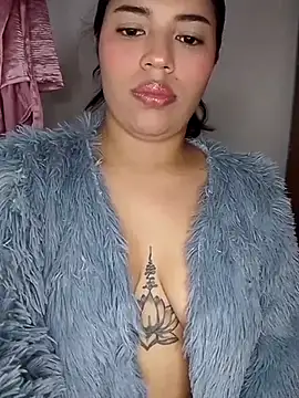 Scarlet Luxe online show from February 3, 12:32 am