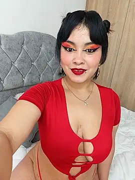 zoe love18 online show from May 7, 4:39 am