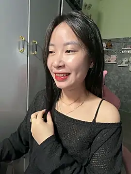 Linne6789 online show from May 7, 5:01 am