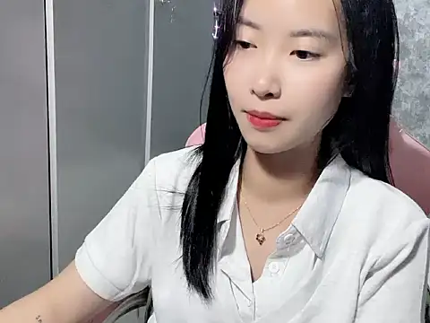 Linne6789 online show from March 8, 5:49 pm