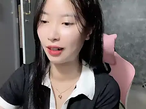 Linne6789 online show from March 7, 3:35 am