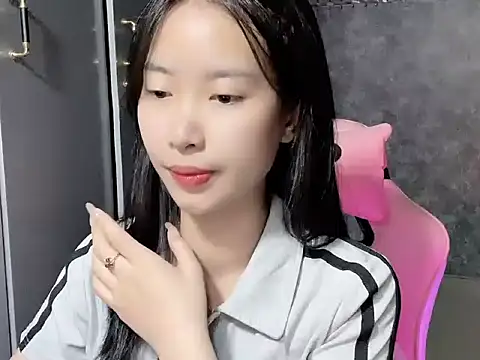 Linne6789 online show from March 13, 3:11 am