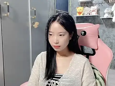 Linne6789 online show from April 5, 4:19 am