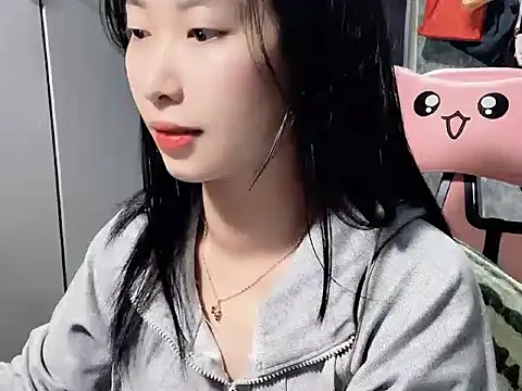 Linne6789 online show from March 3, 3:08 pm