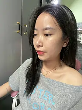 Linne6789 online show from May 8, 4:38 am