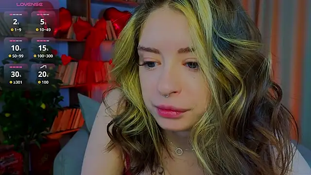 Snapshot of kate__rIna chatting on February 12, 2:11 am kate rIna online show from February 12, 2:11 am