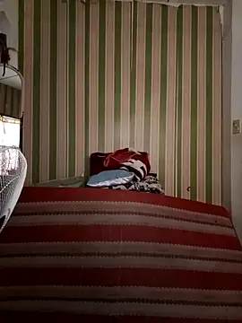 WildJennifercum online show from February 13, 4:45 am