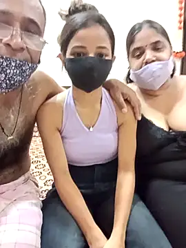 HoneyHush online show from April 15, 6:19 am