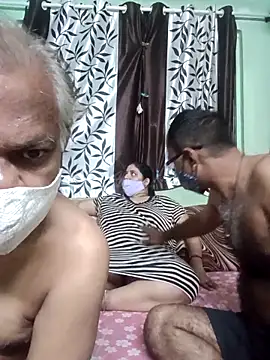 HoneyHush online show from March 25, 5:34 pm