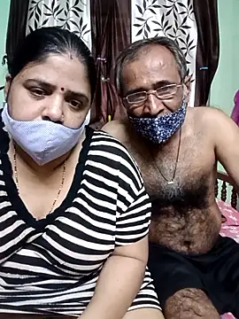 HoneyHush online show from March 23, 1:11 pm