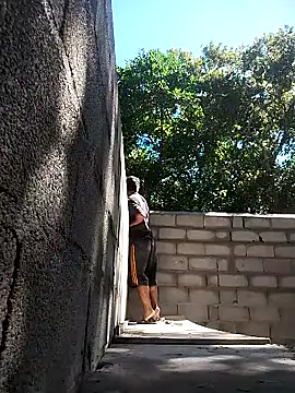 Leoh28 online show from April 15, 2:21 pm