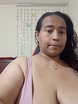 BustySexy Nataly online show from May 15, 6:33 am