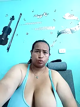 BustySexy Nataly online show from April 2, 3:19 pm