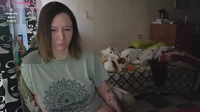 Ozalin  online show from April 15, 10:10 am