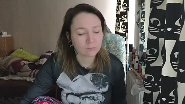 Snapshot of Ozalin_ chatting on February 9, 11:41 am Ozalin online show from February 9, 11:41 am