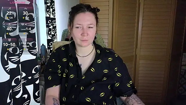 Snapshot of Ozalin_ chatting on June 24, 11:09 am Ozalin online show from June 24, 11:09 am