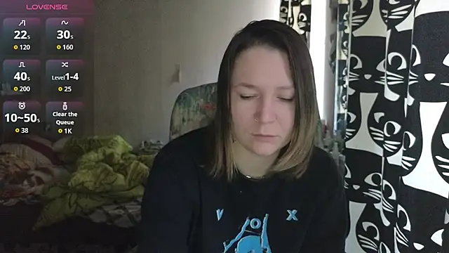 Snapshot of Ozalin_ chatting on February 18, 7:49 am Ozalin online show from February 18, 7:49 am