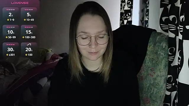 Snapshot of Ozalin_ chatting on February 11, 6:46 am Ozalin online show from February 11, 6:46 am